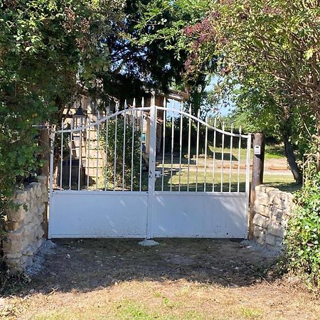 הוילה Chavannes-Sur-Reyssouze Les Anges Bleus מראה חיצוני תמונה